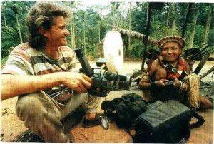 imagem do filme "Corumbiara" (2009)